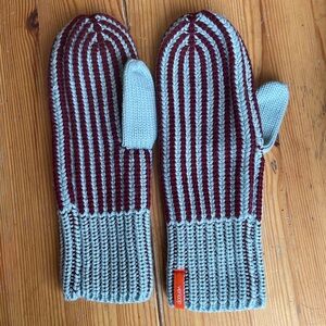 Striped Knit Mittens in Light Blue and Burgundy